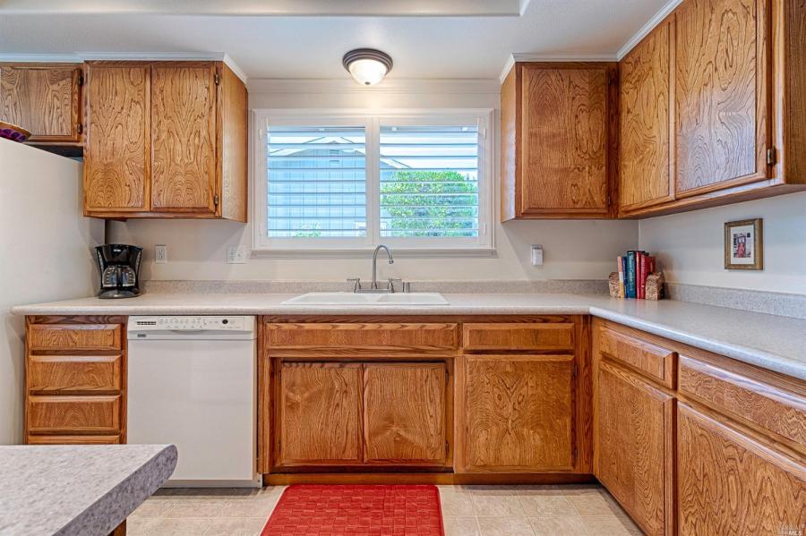 8846 Hood Mountain Circle