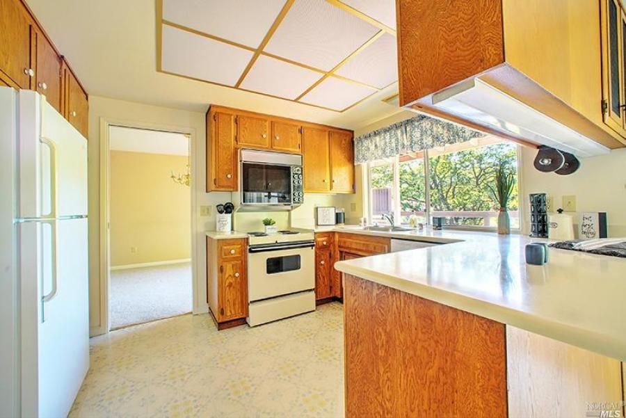 6441 Mesa Oaks Circle