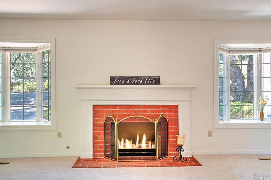 6441 Mesa Oaks Circle