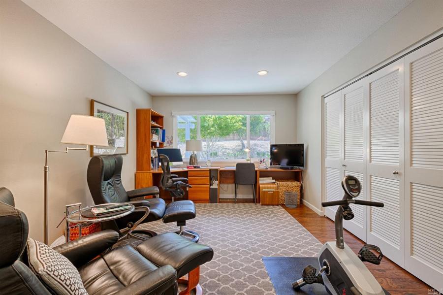 7284 Oakmont Drive