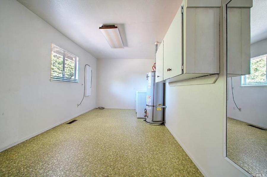 7301 Oak Leaf Drive