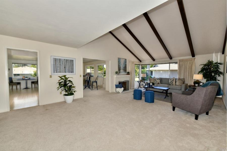 493 Oak Vista Court