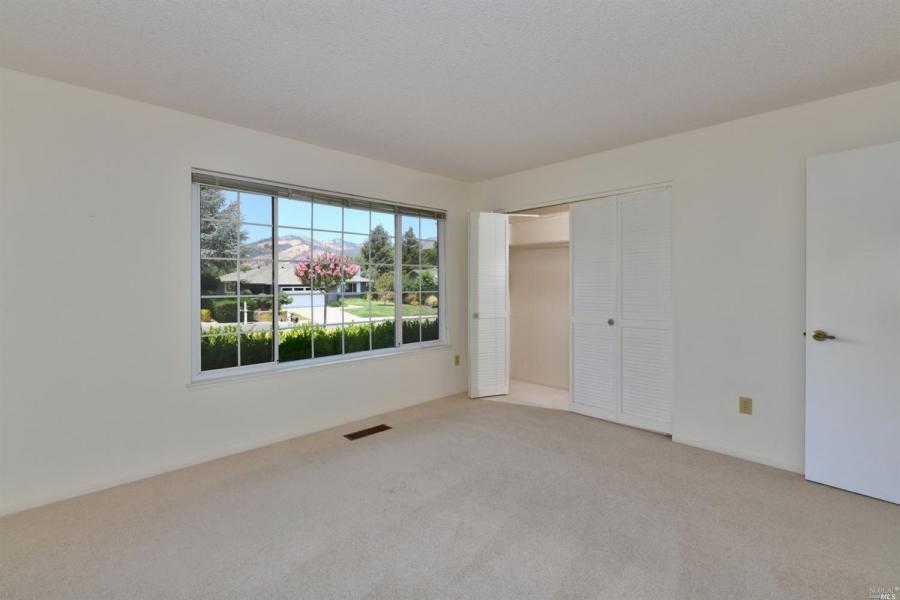 493 Oak Vista Court