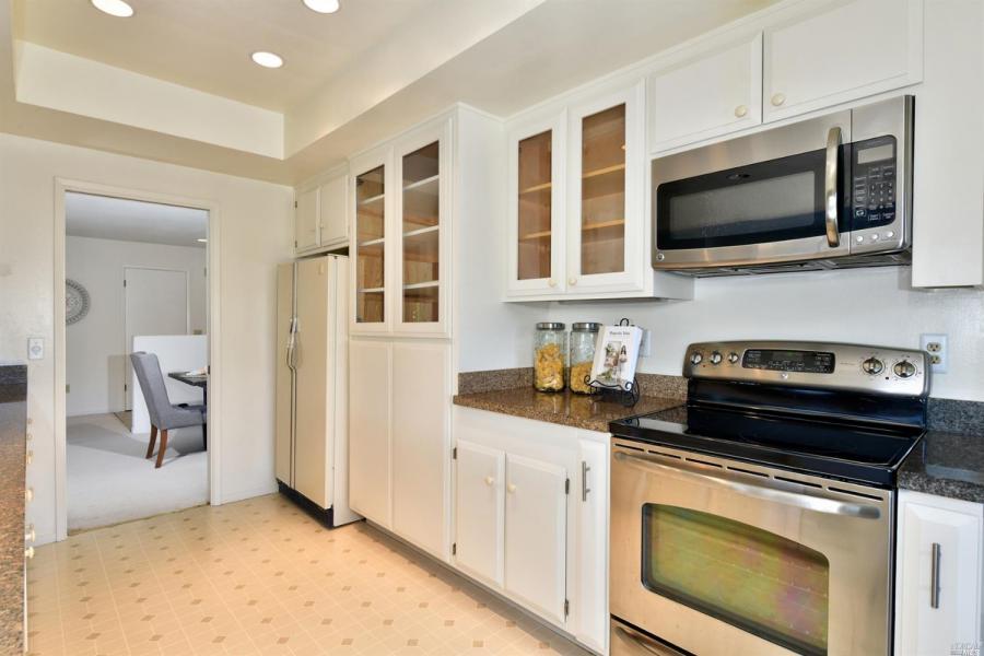 493 Oak Vista Court