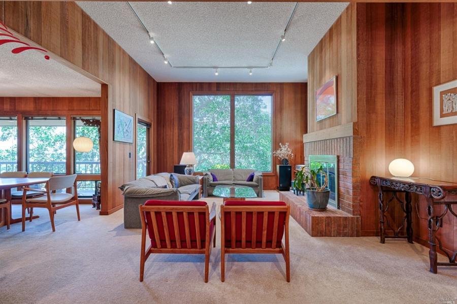 401 Oak Brook Place
