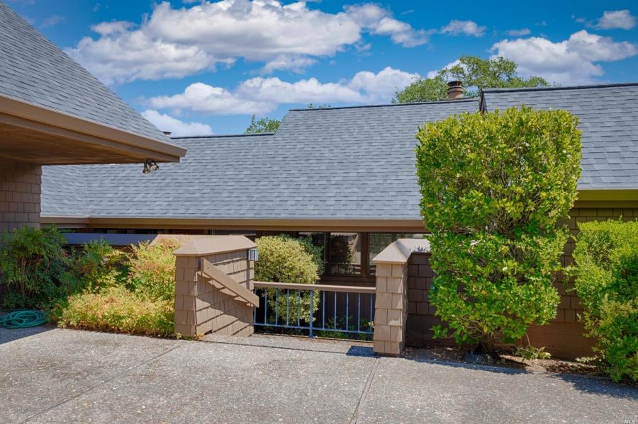 401 Oak Brook Place