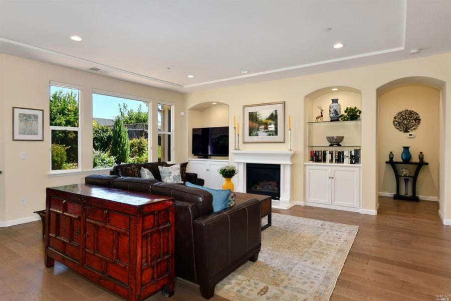 9272 Oak Trail Circle