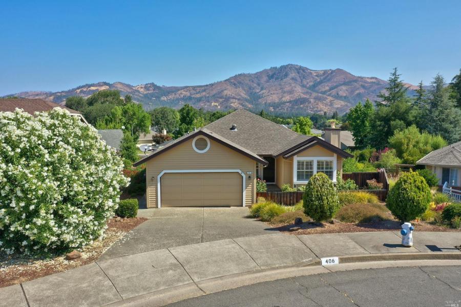406 Crestridge Court