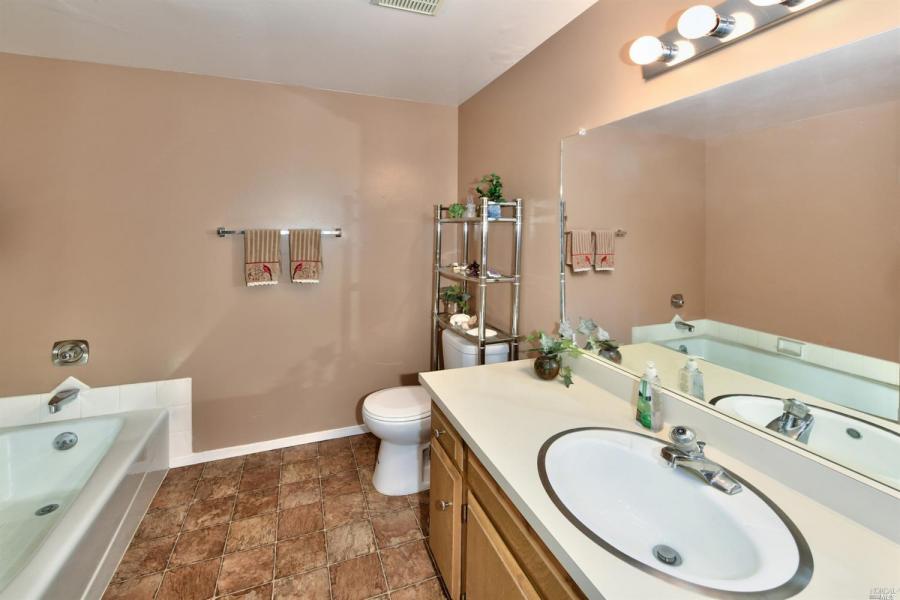 7401 Oakmont Drive