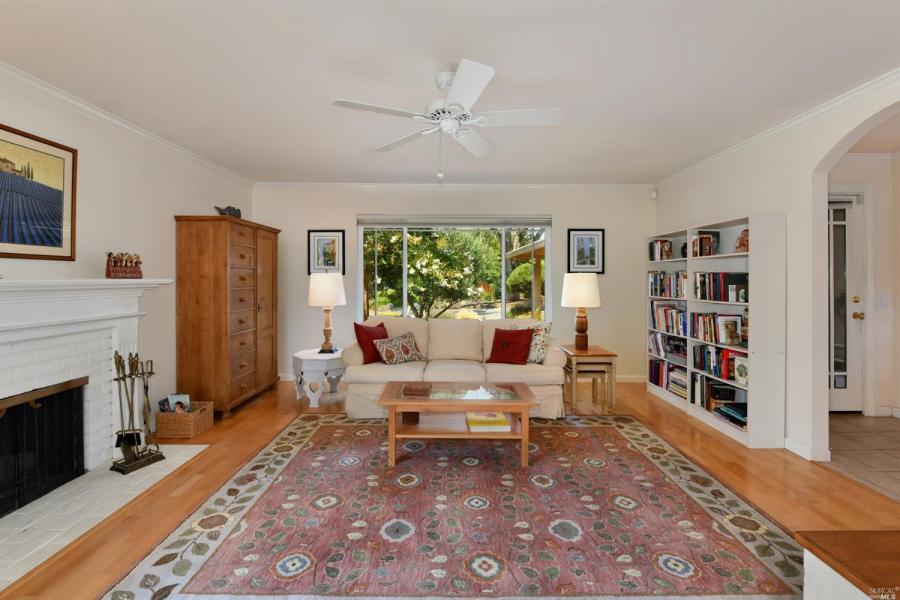 51 Autumn Leaf Drive