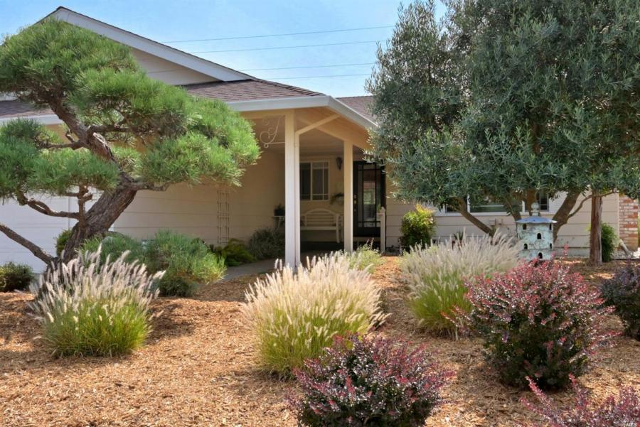 51 Autumn Leaf Drive