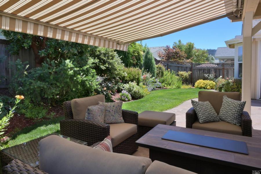9272 Oak Trail Circle