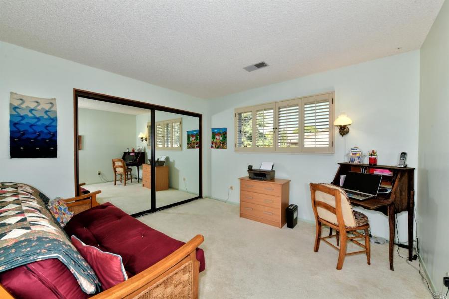 7401 Oakmont Drive