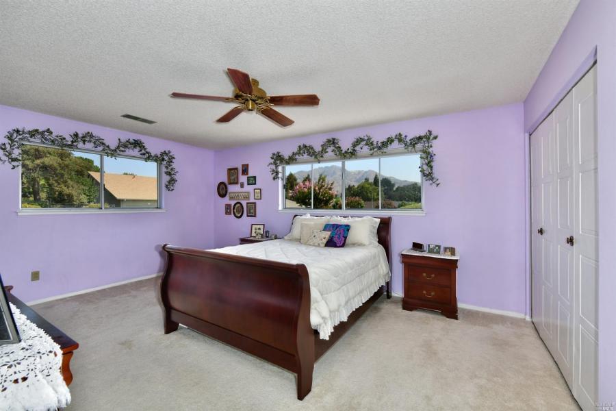 7401 Oakmont Drive