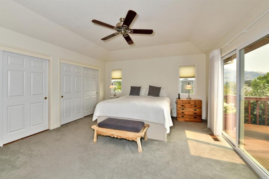406 Crestridge Court