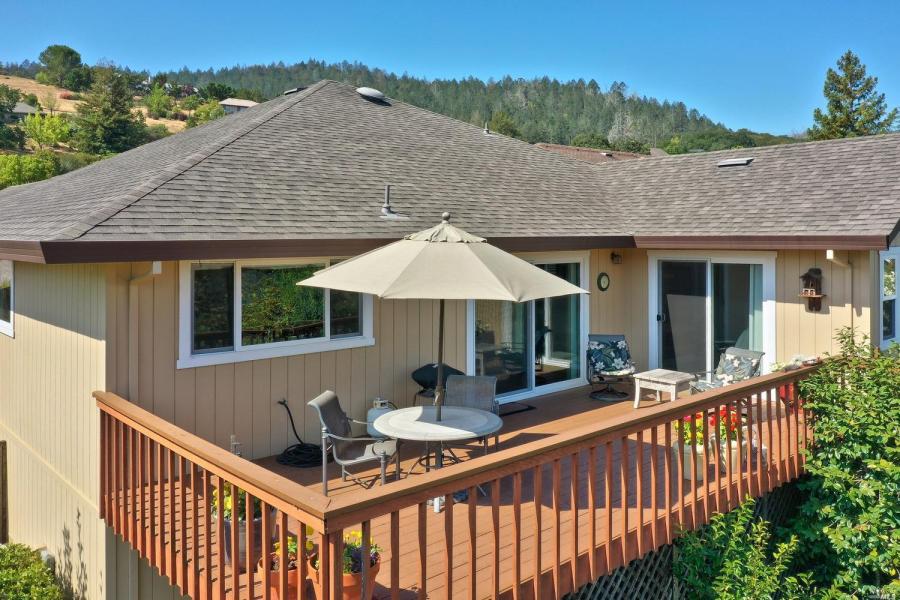406 Crestridge Court