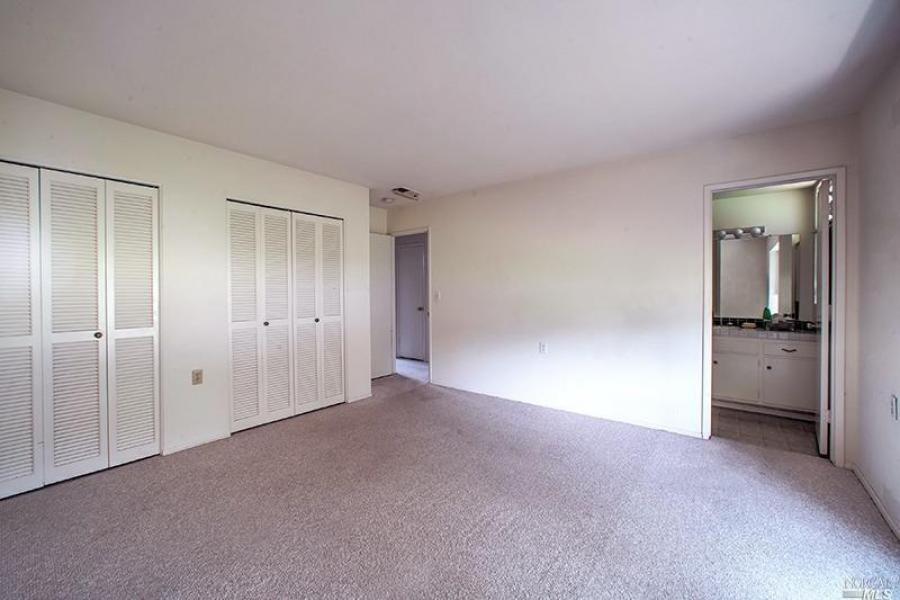 210 White Oak Drive