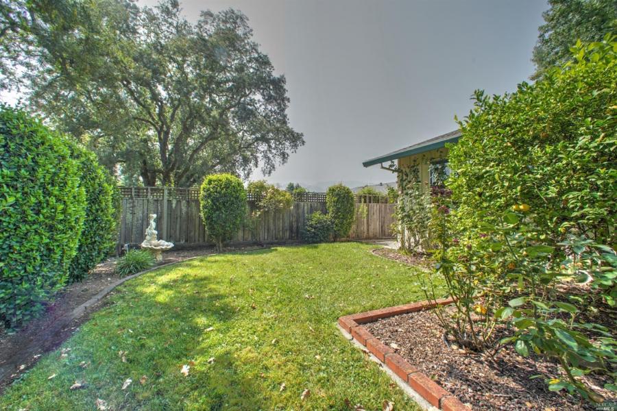 7605 Oak Leaf Drive