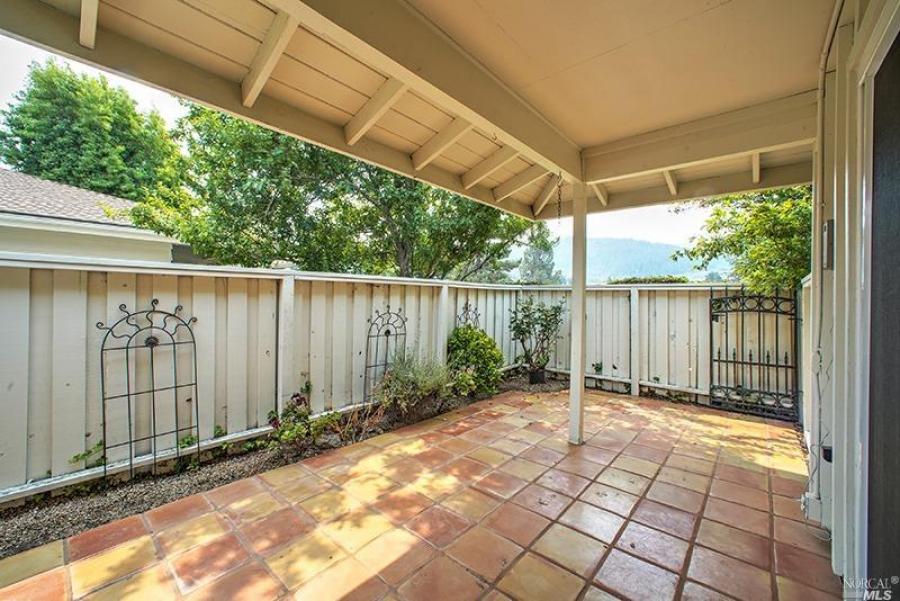 210 White Oak Drive