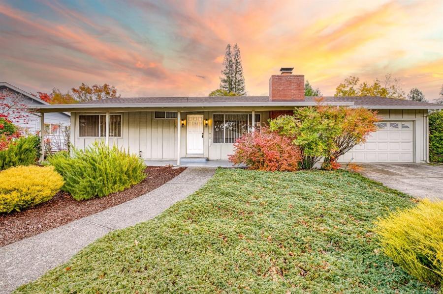7124 Oak Leaf Drive