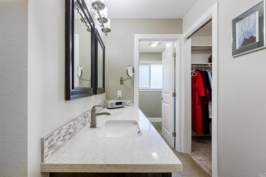 6493 Meadowridge Court