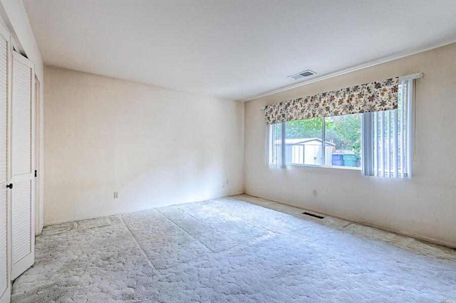 7124 Oak Leaf Drive