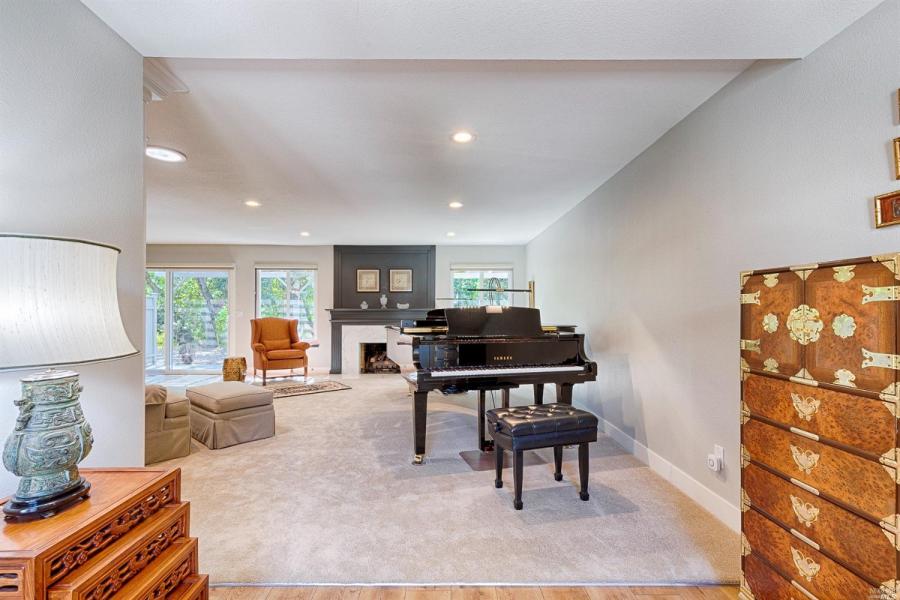 6493 Meadowridge Court