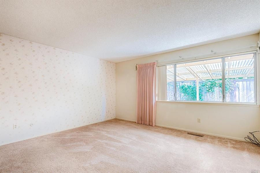 138 Oak Shadow Drive