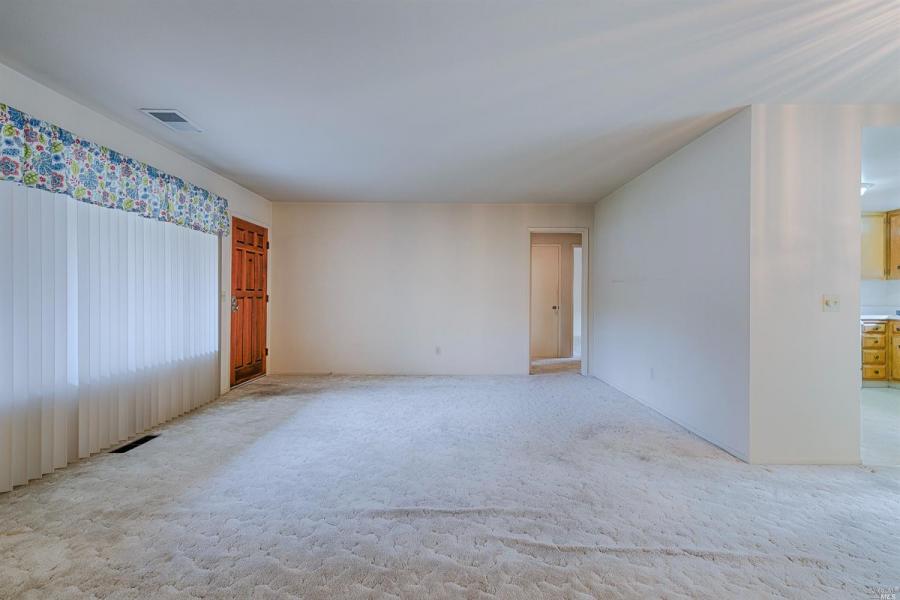 7124 Oak Leaf Drive