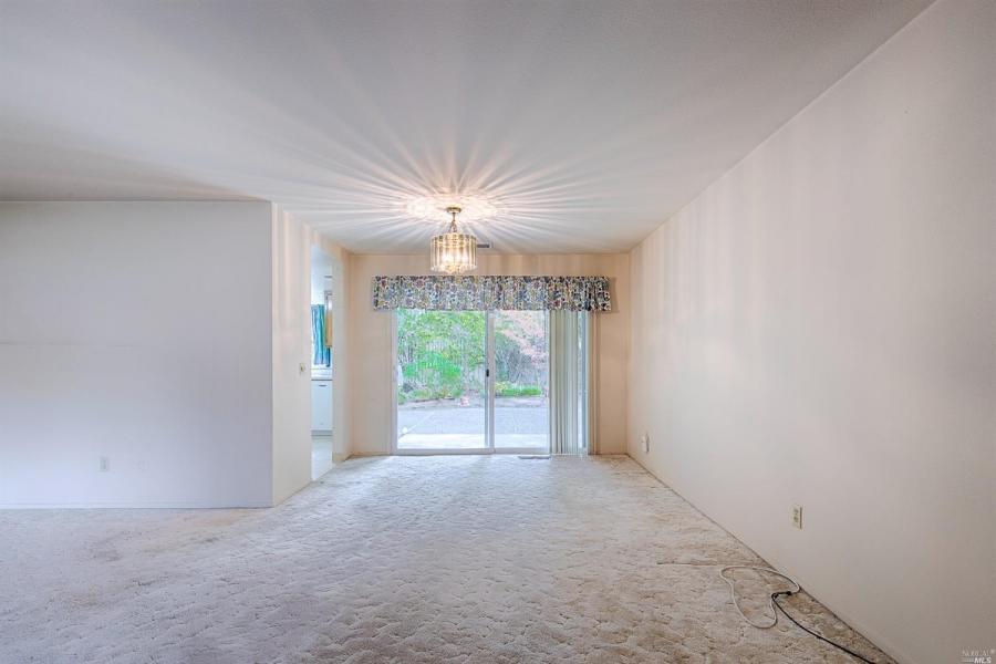 7124 Oak Leaf Drive