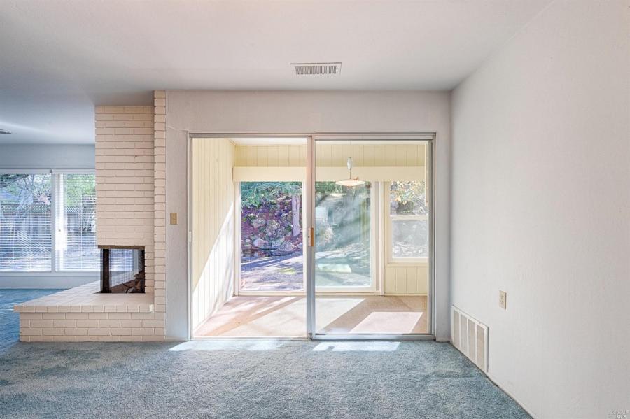 445 Deerfield Circle