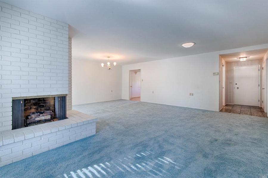 445 Deerfield Circle