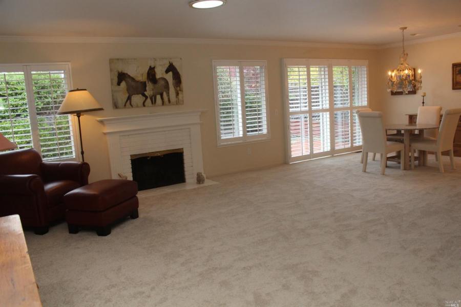121 Valley Oaks Drive