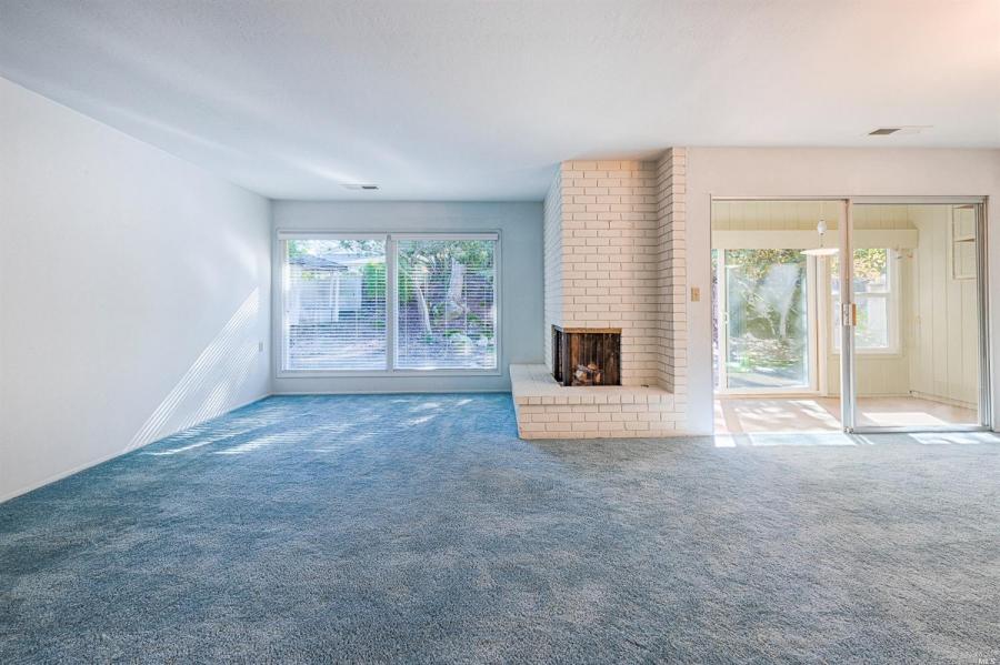445 Deerfield Circle