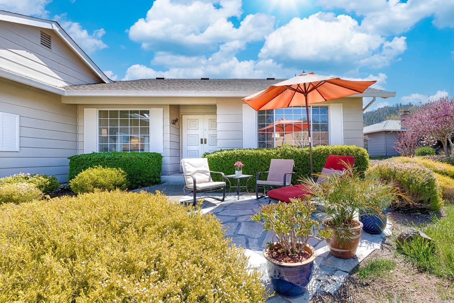 493 Oak Vista Court