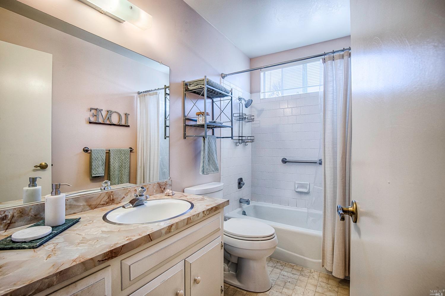 493 Oak Vista Court