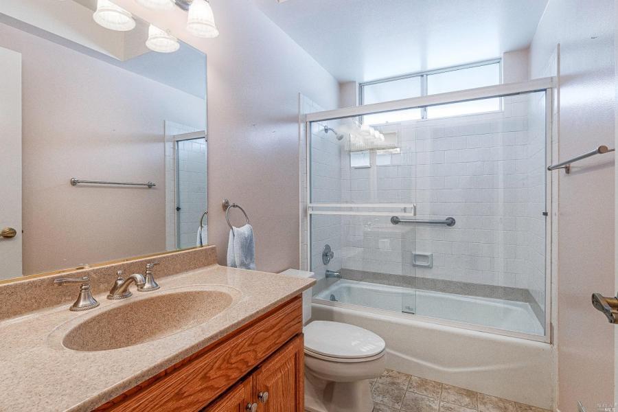 511 Oak Vista Court