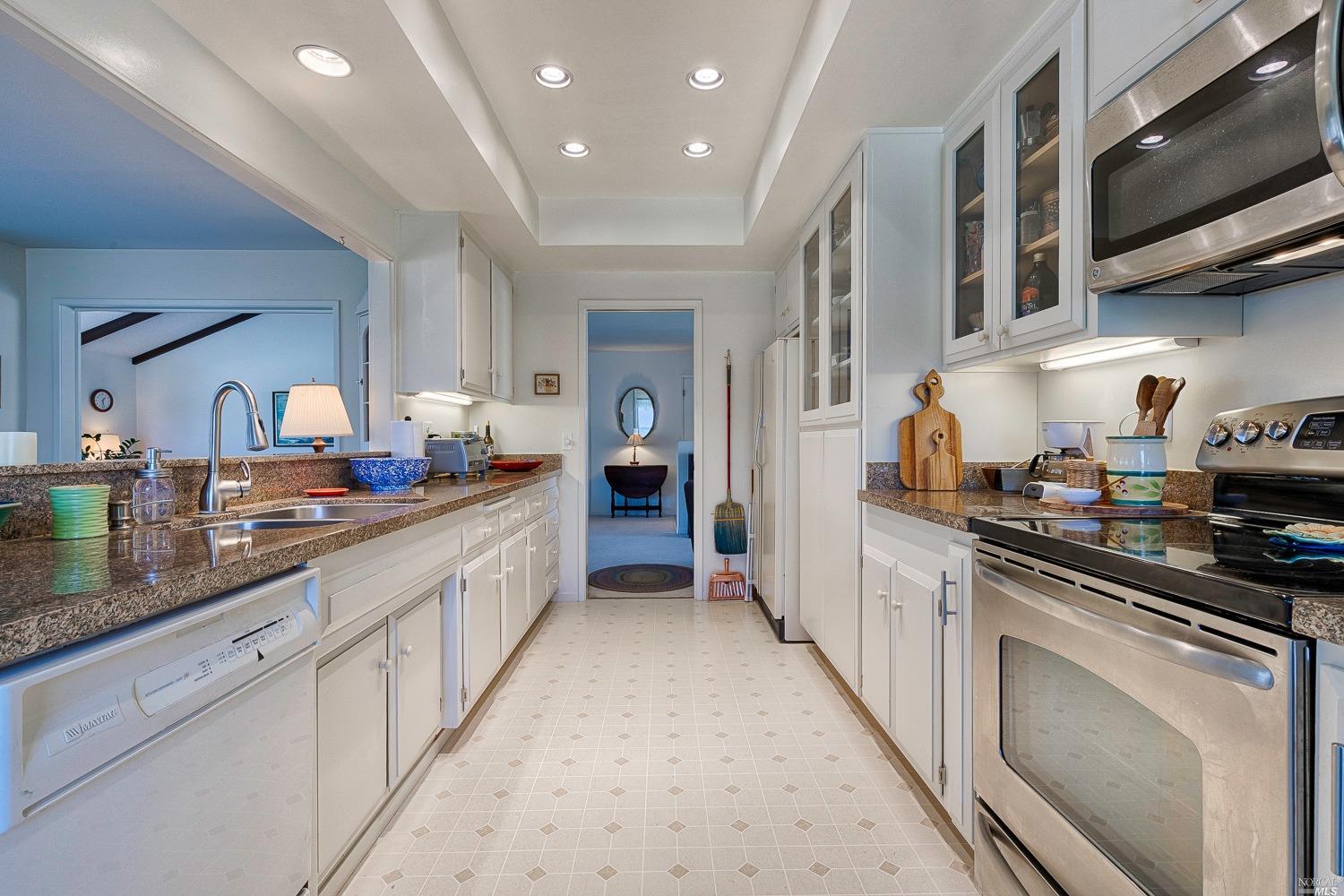 493 Oak Vista Court