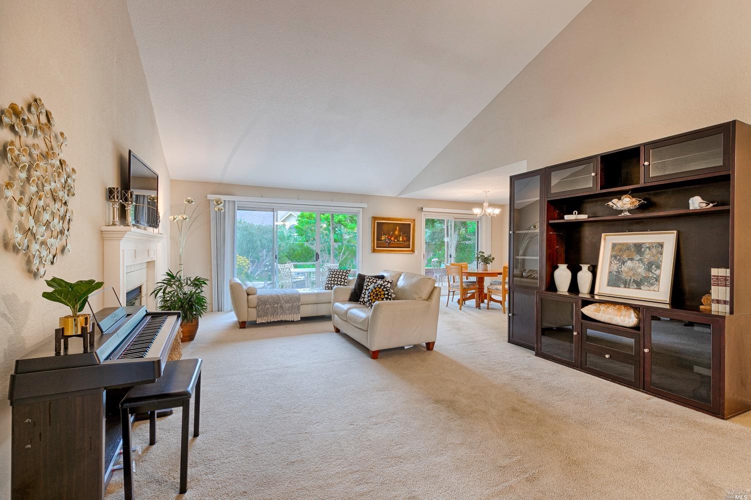8250 Oakmont Drive