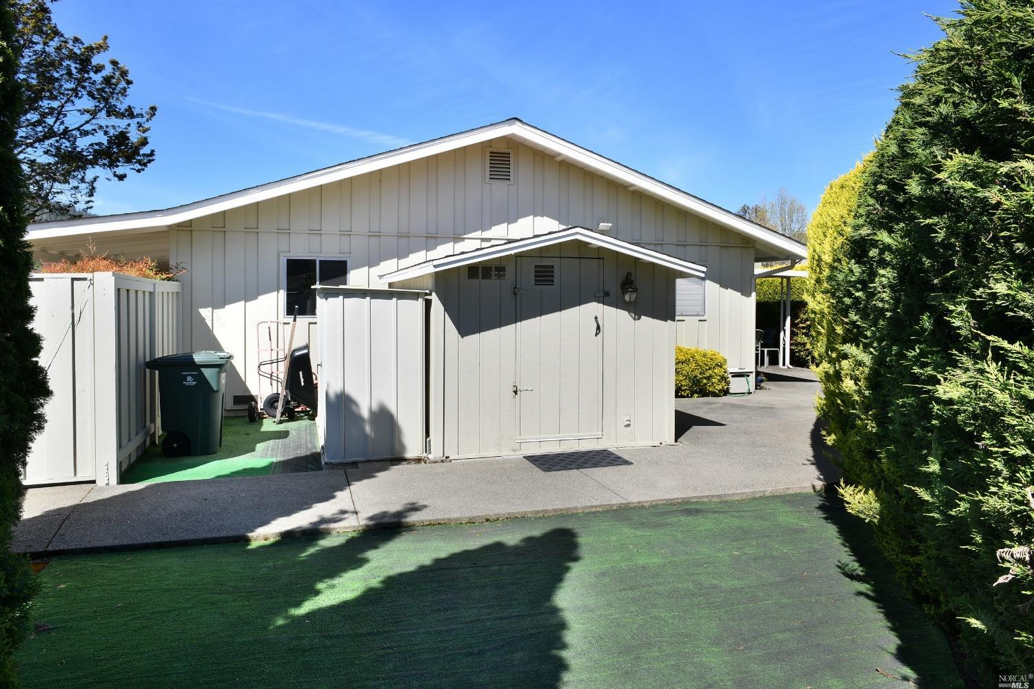 356 Belhaven Circle