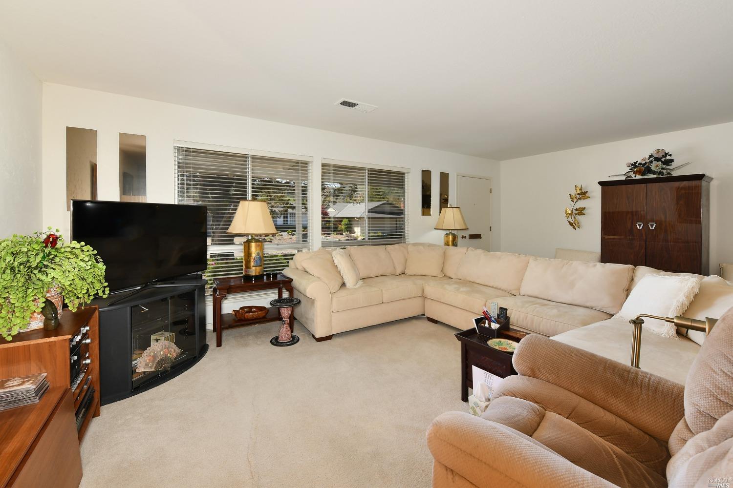 356 Belhaven Circle