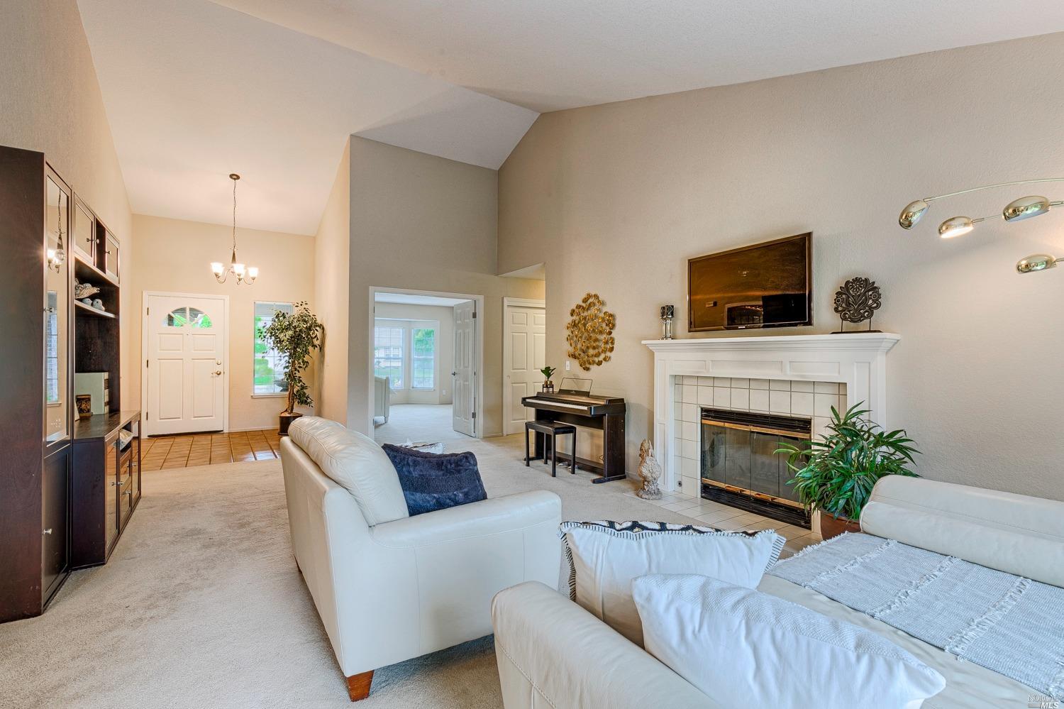 8250 Oakmont Drive