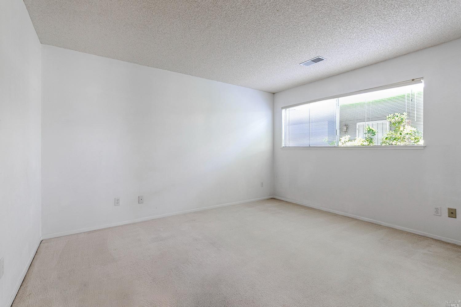 7405 Oak Leaf Drive