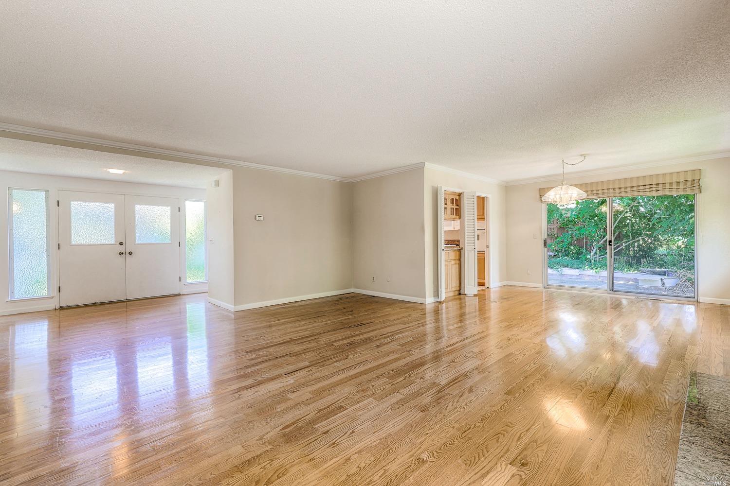 282 Mockingbird Circle