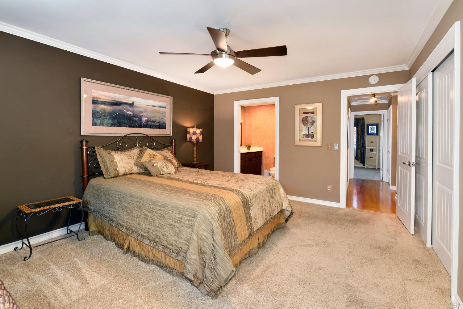 10 Meadowgreen Circle