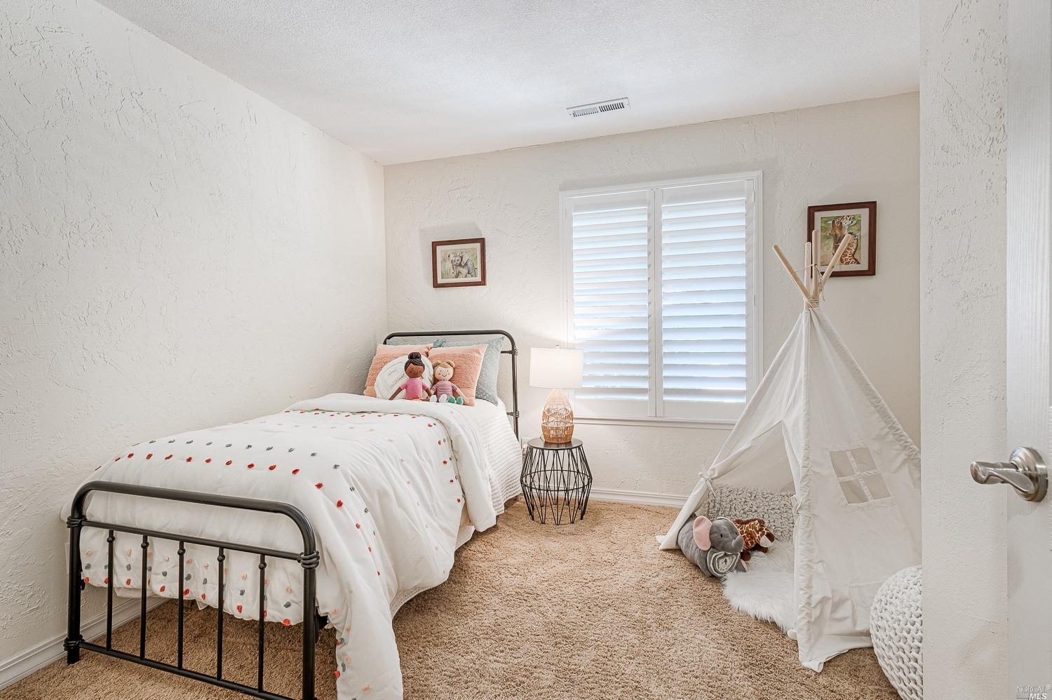 1366 Funston Dr in SW Santa Rosa
