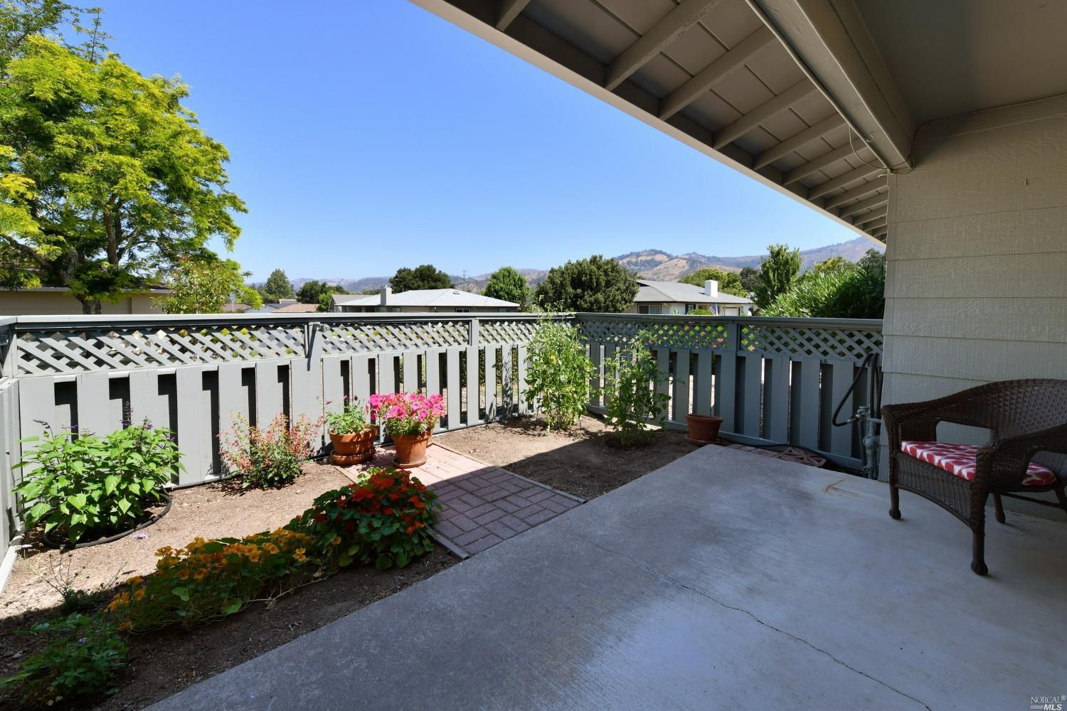 339 Valley Oaks Drive