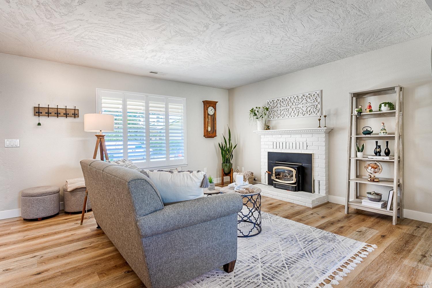 1366 Funston Dr in SW Santa Rosa