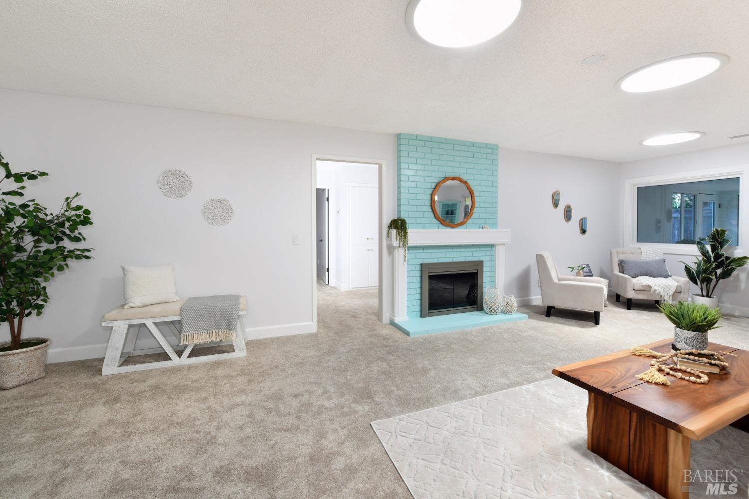 20 Meadowgreen Circle