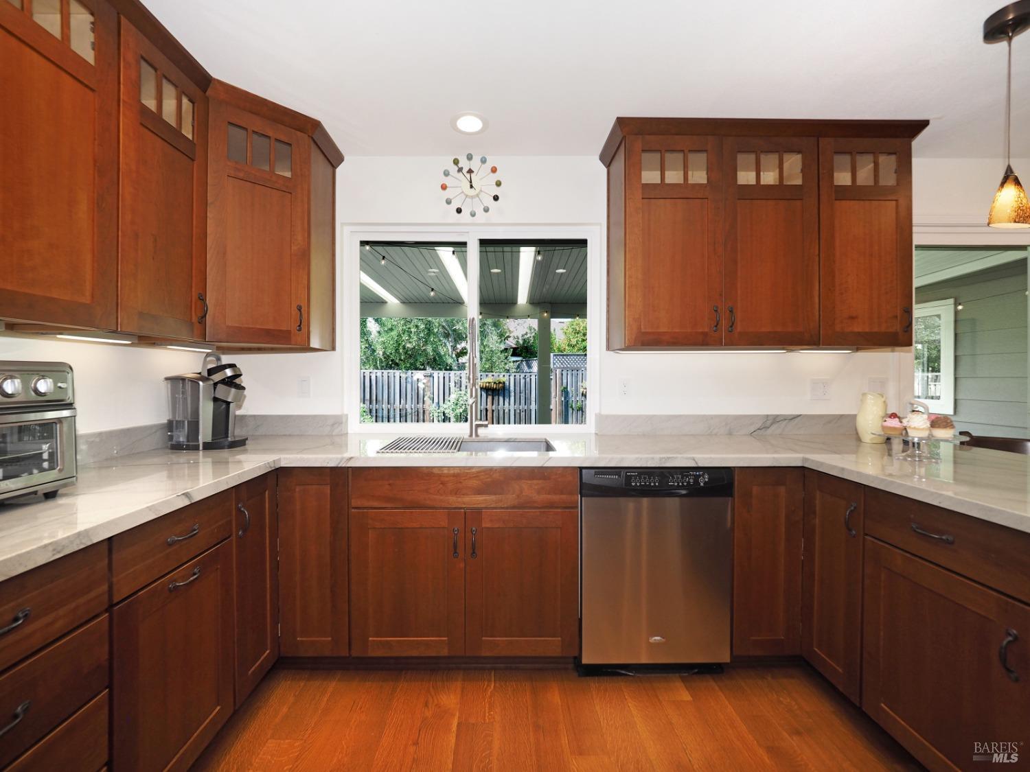 8819 Hood Mountain Circle